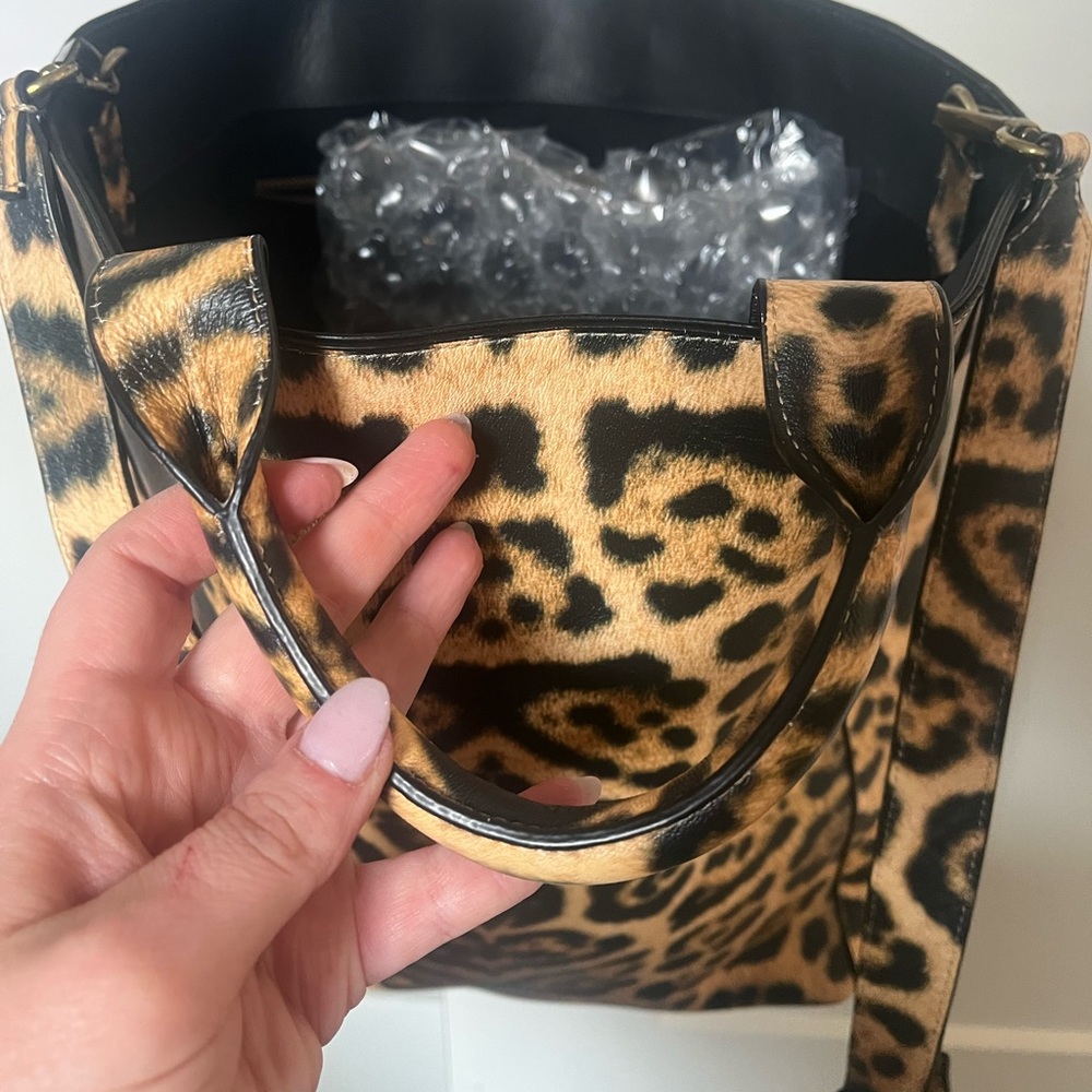 DRIES VAN NOTEN leather leopard tote with shoulder strap - Picture 4 of 12